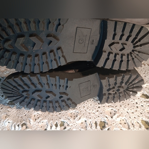 Woman Black Leather Boots - Picture 7 of 12